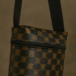 Cross Body Bag in Dark brown & gold